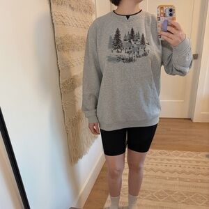 Northern Reflections Gray Winter Graphic Sweatshirt Size Large